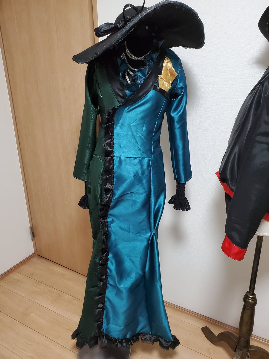 11Lightning's tweet image. 深夜のテンションでリーチﾏﾏﾝのドレスできた～！🙌
明日は、またロケ撮影なのではよ寝なければ…