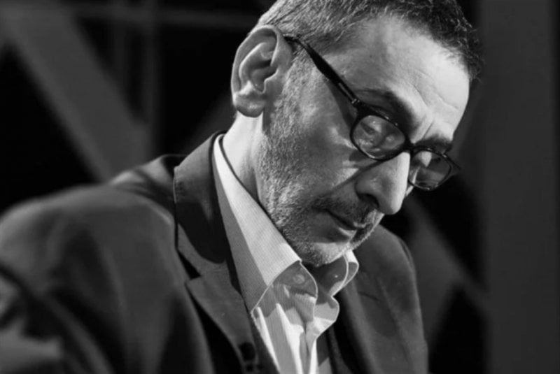 ليس بالضرورة أن تعرفه شخصيًا. تصبح صديقه بقدر ما تستمتع بإبداعه. وهب الله هذه العائلة جميعها موهبةً استثنائية، فمنحتنا بدورها كنزًا ثقافيًا وفنيًا نفخر به جميعًا. رحل رحباني آخر، لكن إرث هذه العائلة خالد، لا ينضب، ولن نشبع من مشاهدته والاستماع إليه مرارًا وتكرارًا
#زياد_الرحباني