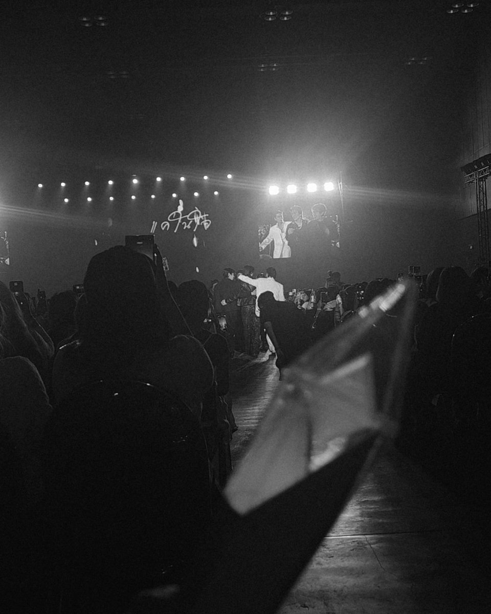 aheyekrn's tweet image. ดีใจที่ได้มาดูผลงานของพี่แจ็คกี้ในครั้งนี้มากก วันนี้หนูเอนจอยมาก และเชื่อว่าคนดูทุกคนก็ได้รับความสุขกลับไปแน่นอน พี่แจ็คภูมิใจในตัวเองได้เยอะ ๆๆๆ เลยย🌟 ยินดีกับแฟนคอนครั้งแรกด้วยคับ ! 
#JACKIE_The1stFANCON_DDAY