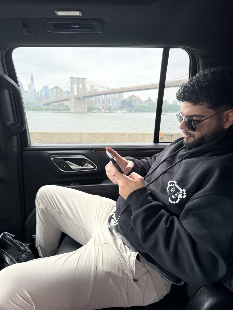 GummyMetaX's tweet image. Gm if you’re locked in and ready to level up🔒