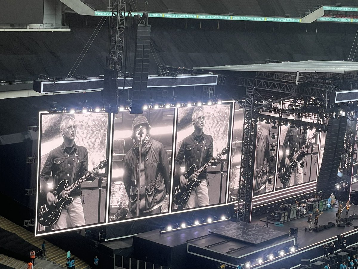 nuttyboy13's tweet image. 