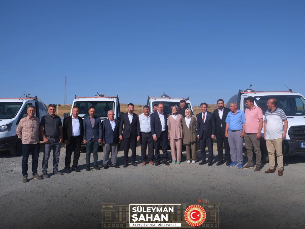 TKDK projesi ile hayata geçirilen Yozgat Süt Toplama Merkezimize yeni kazandırılan araçların hizmete alınma töreni için Yozgat Milletvekilimiz ve TESKOMB Genel Başkanımız Abdulkadir Akgül, İl Başkanımız Hasan Kandemir ve teşkilat mensuplarımız ile birlikte Yozgat Damızlık Sığır