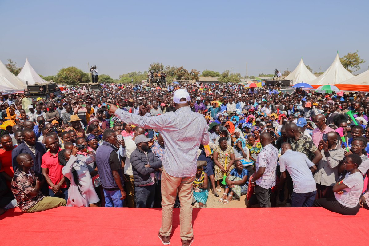 JohnMbadiN's tweet image. Joined fellow leaders led by DP @KindikiKithure at Ong'er Grounds in Nyatike, Migori County for economic empowerment engagement. Organised by Migori Woman Rep Fatuma Mohammed, the financial pool which raised Ksh10M targets to benefit over 100 Nyatike local women groups.