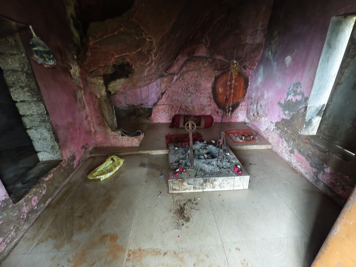 DineshRaneja's tweet image. रूंडल सिर्फ एक स्थल नहीं,
यह हमारी आस्था, हमारी चेतना, हमारी संस्कृति का हिस्सा है।
अगर अब नहीं जागे तो इतिहास हमें कभी माफ नहीं करेगा!
27 जुलाई – शहीद स्मारक, जयपुर में जुटें, हम सबकी आवाज़ बनें!
#SaveParshuramTapobhumi
#RundalBachao
#ParshuramSena
#BrahminRights