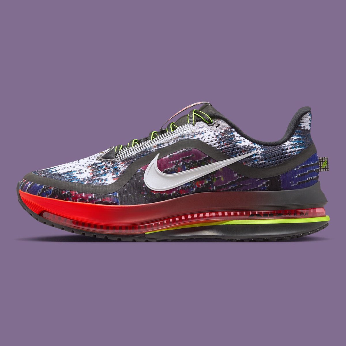 SBDetroit's tweet image. Nike Pegasus Premium “Multi Pixel” 👾
COMING SOON: sneakerbardetroit.com/nike-pegasus-p…