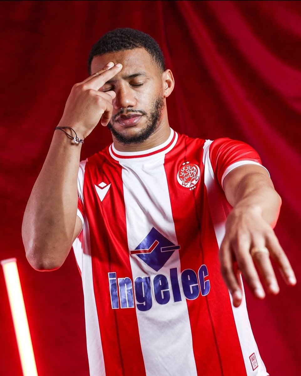 WydadTime's tweet image. 🚨Fahd Moufi QUITTE le Wydad et rejoins le FC Ourenbourg 🇷🇺
Le transfert se fait sous forme de transfert définitif et le joueur l'as facilité en laissant tomber une partie de ses dûs financiers.