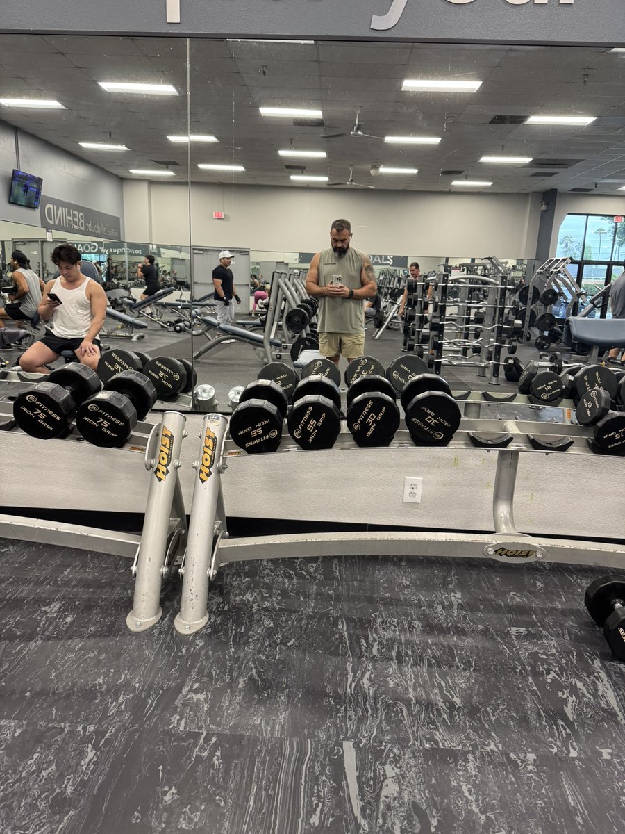 Gym before a day full of gaming makes me feel productive lol