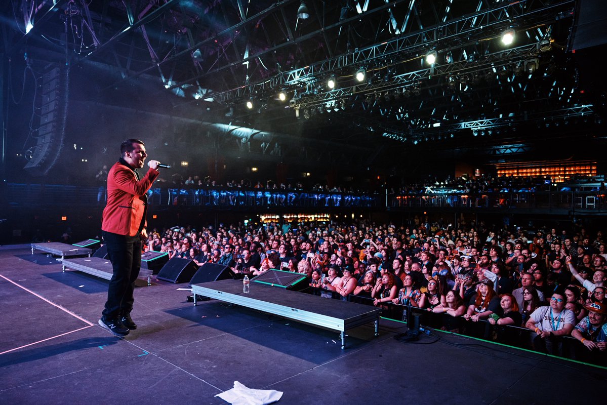 longestsoloever's tweet image. THANK YOU NPC!!!

Can&apos;t believe I went from attending my first NPC last year to playing the main stage this year, and for the biggest crowd I&apos;ve EVER been in front of.

Y&apos;all were incredible and I will never ever forget this night.

@NerdcorePC 📸 Ethan Sigmon