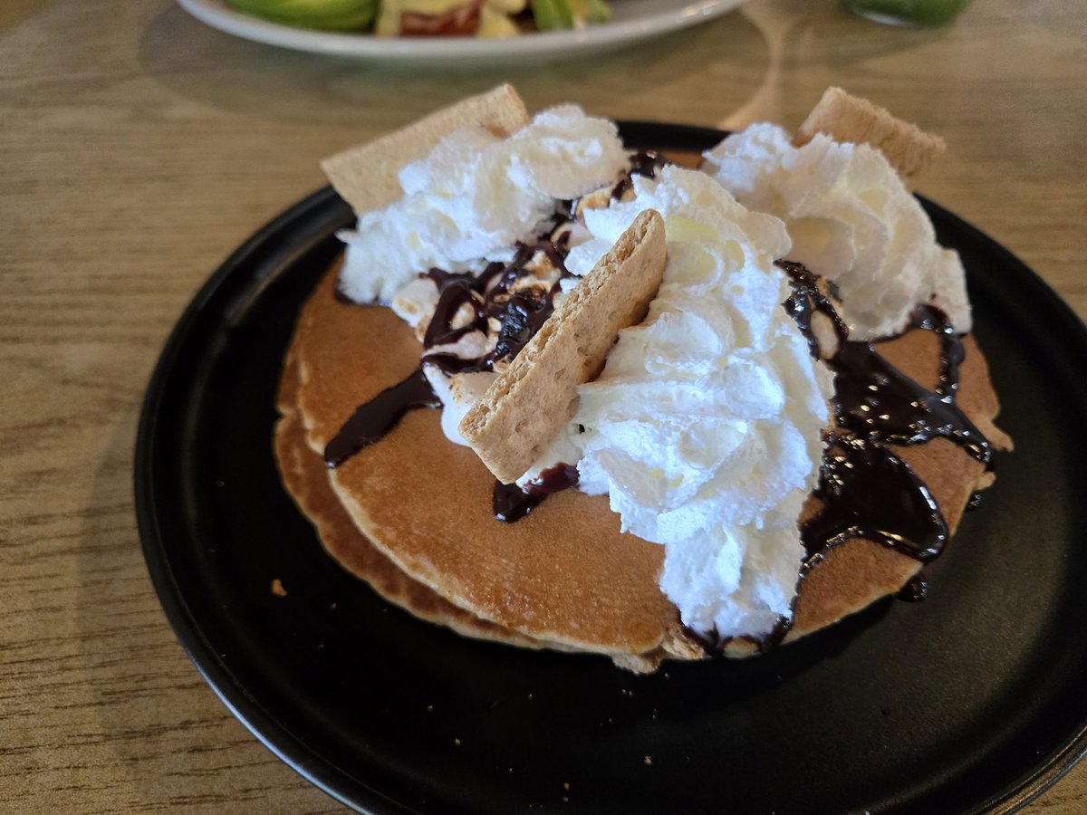 bellebeefer's tweet image. yeah I&apos;m into health food, how could you tell