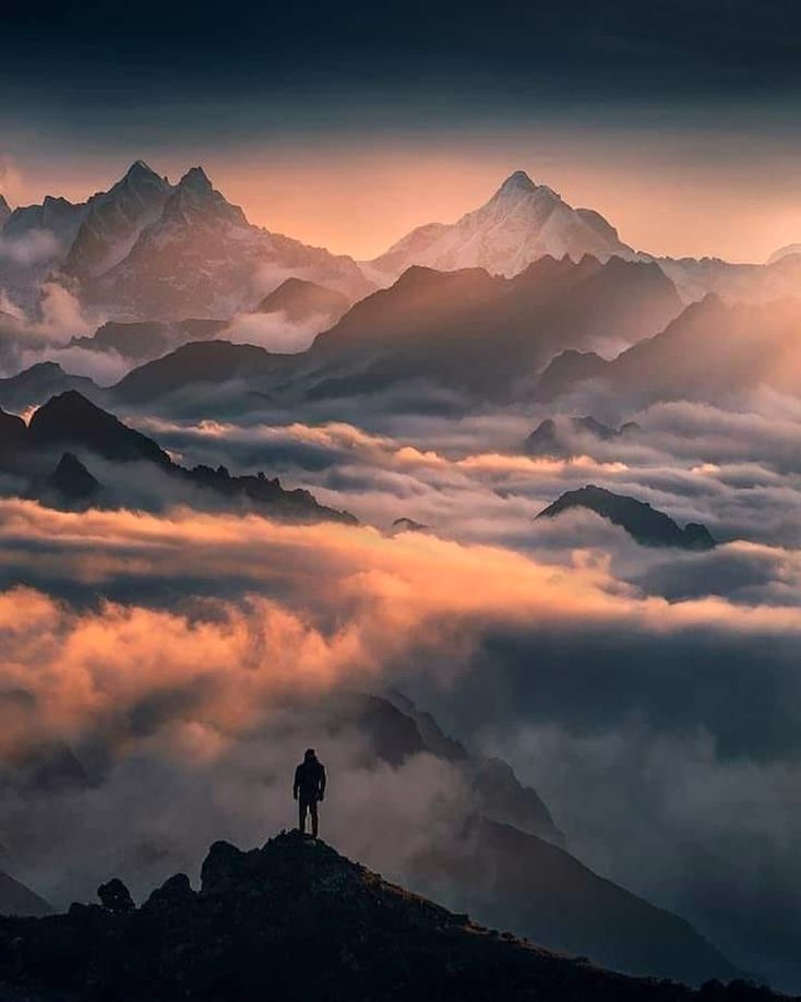 View towards Makalu (8,481m).The Great Himalayas