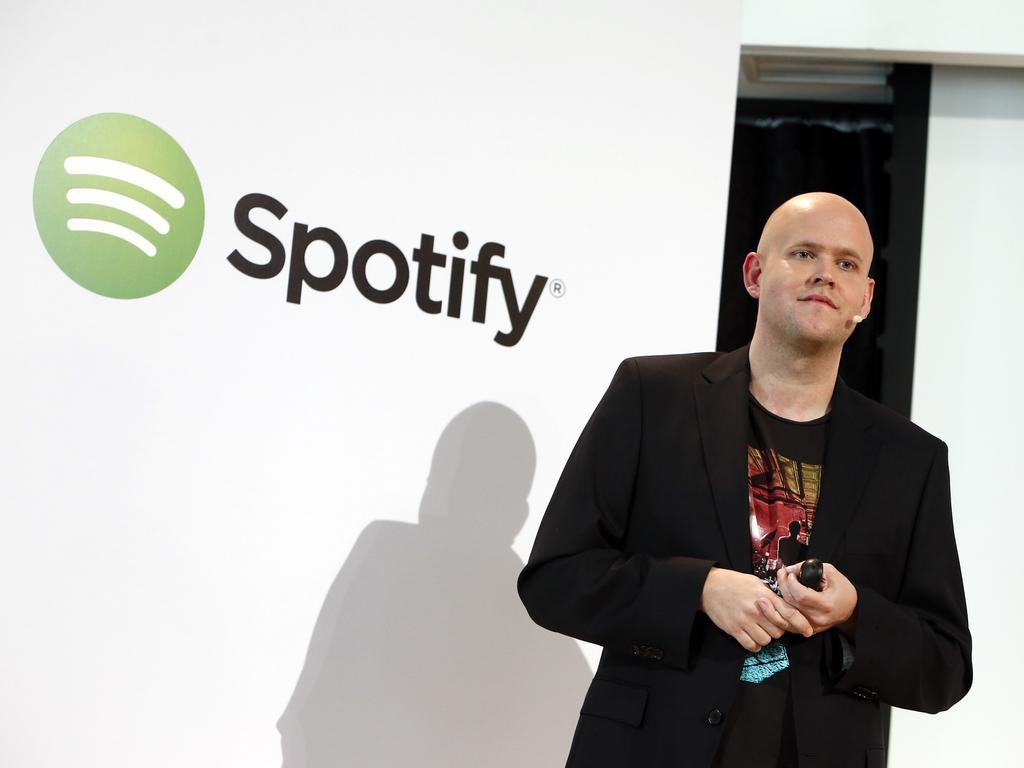 punkblackdotcom's tweet image. Investing in military tech while paying artist 0.00006 is diabolical
Spotify CEO Daniel Ek is investing $500-800 million in Helsing, for creating drones and Al for military operations. Good to know artists royalties and tax dollars are going to this. The real Lex Luthor