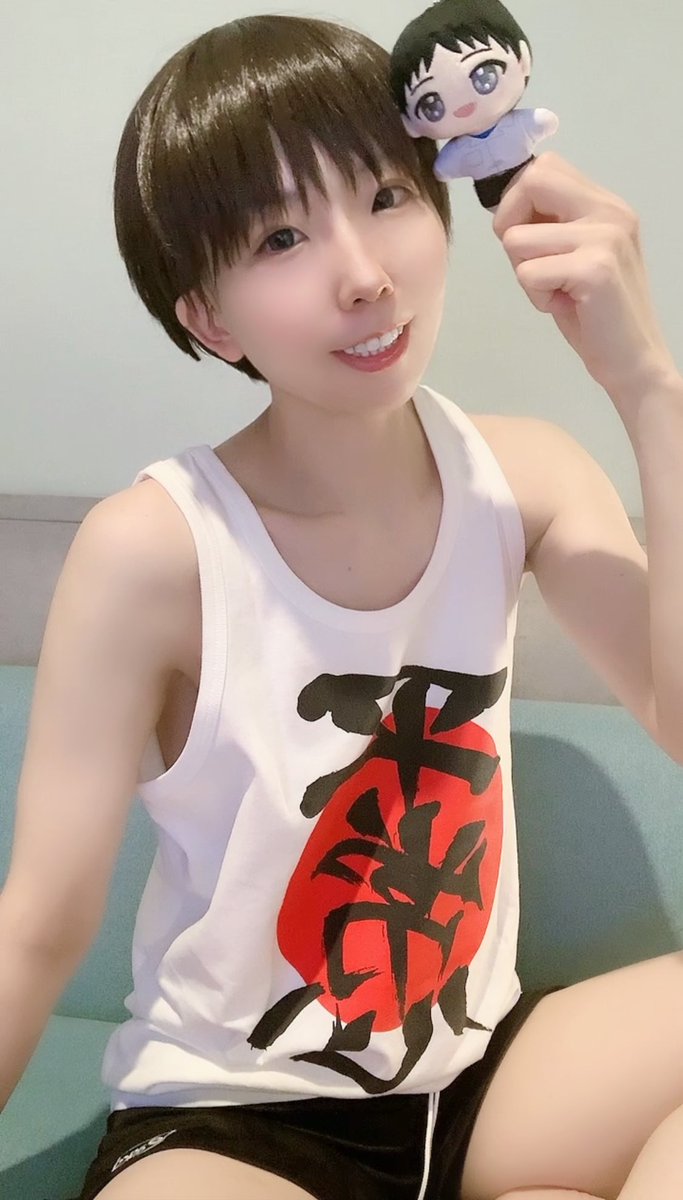 kokonerv_1's tweet image. 明日のシンジくんは平常心を着ないので今着ています。お風呂上がりなので眉毛さんは少し留守です😣
明日?今日?のワンフェスに参加される皆さん、暑さに気をつけながら楽しみましょう☀️よろしくお願いします!