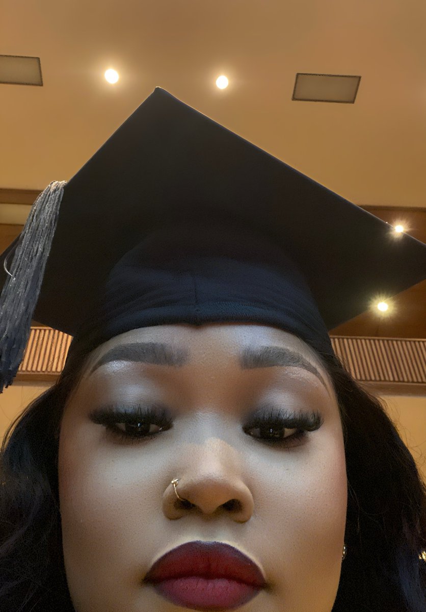 refiloemakhene's tweet image. 🍒
