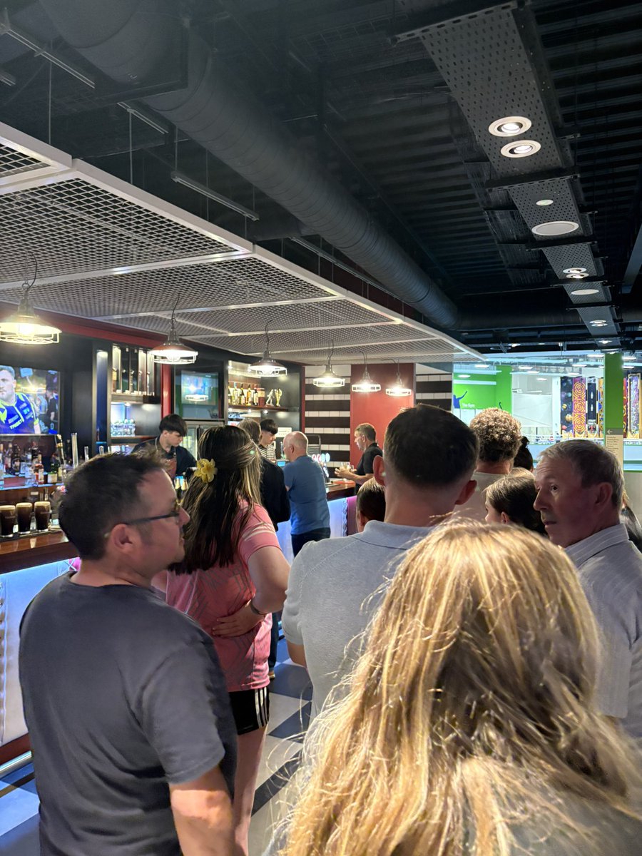 DaytrippingRed's tweet image. The queuing for a beer epidemic has hit Centre Parcs and I’m not happy about it one bit
Ordering double each time it is then…