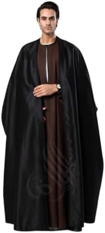Mo_aziz_hagin's tweet image. هوامش الليل
مع عودة الجلابية المصري- نمط فلاحي أو صعيدي باعتبارها دليل هوية مصرية في الملابس وحضور في الخليج ...لا أرتاح للفكرة وأفكر في تراث جيل كامل من الأفندية المصريين من القرن الماضي وتطور ملابسهم واعتبار ذلك مكون غربي وجعل الجلابية رمز للملابس، طور الأفندي المصري المديني…