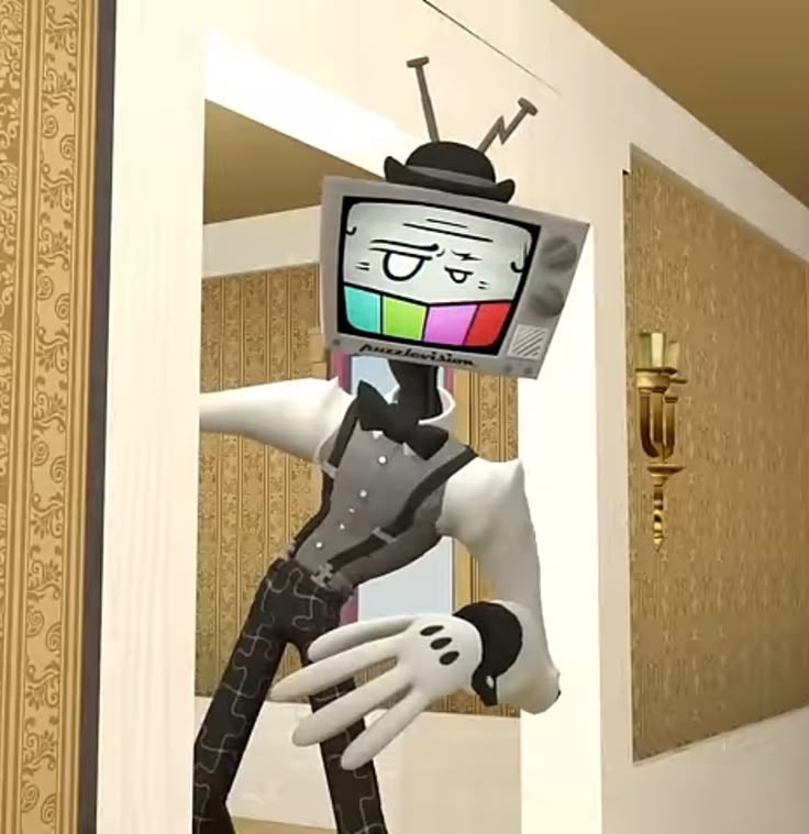 I was wondering whether to post my graphic works on sfm here or make a separate account with no nsfw?