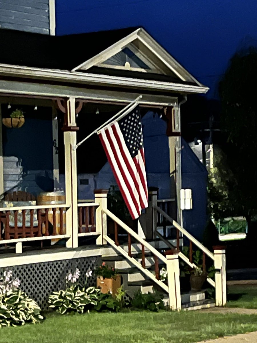 paradisoins's tweet image. We will continue to hand 🇺🇸 out to our Veterans. Our flag Exchange Program continues #flagsfromparadisoins