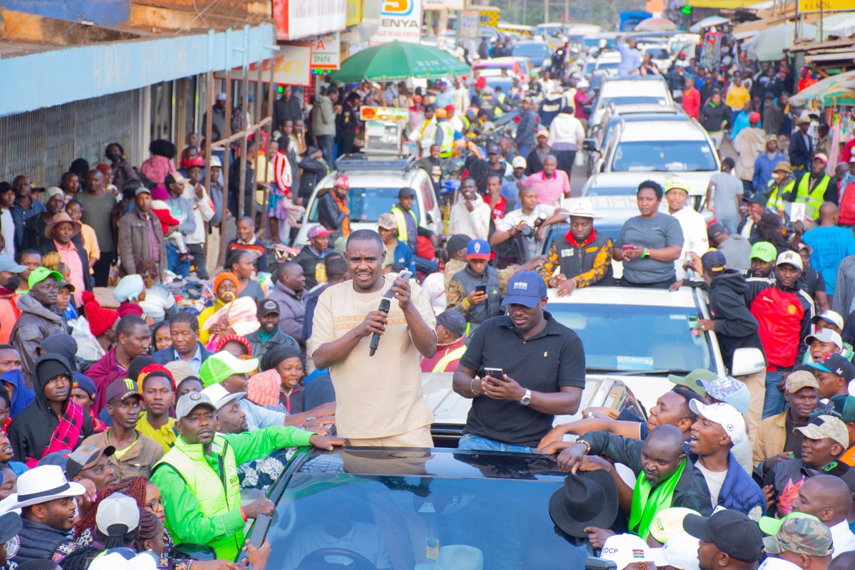 Early today, Deputy Party Leader Cleophas Malala, together with the Party Secretary General Hezron Obaga, presided over the inaugural aspirants meeting with various aspirants from Nyeri County at the party's Nyeri county office.

Following the successful engagement, the two