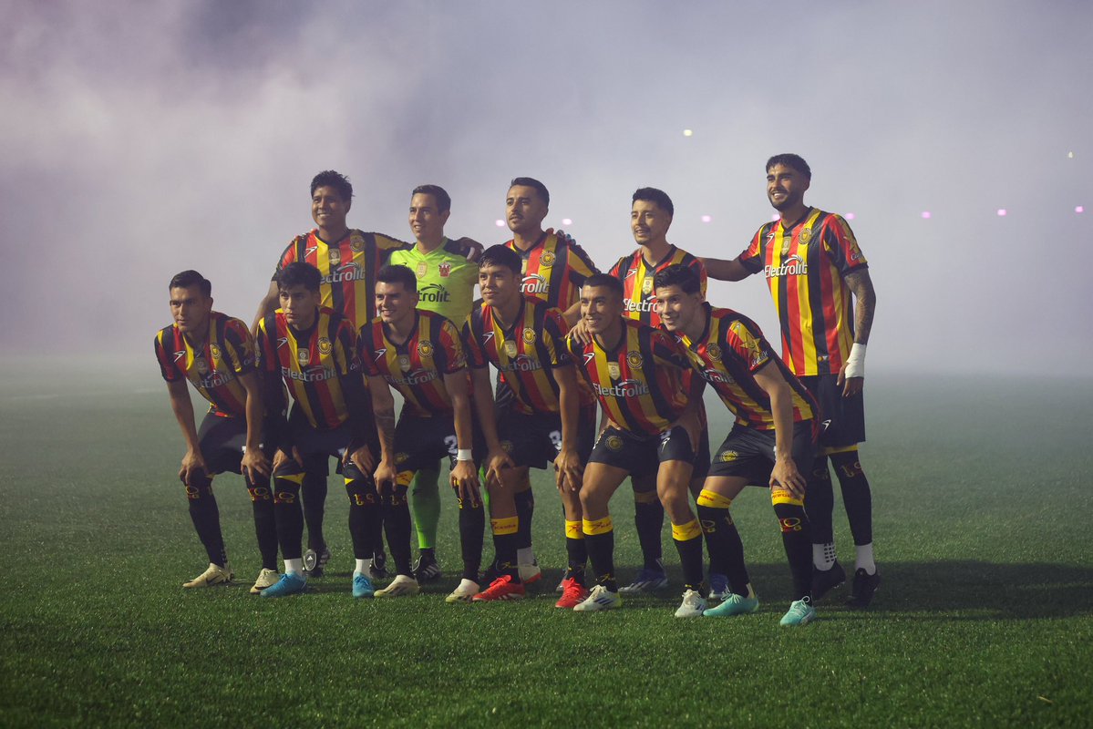 LeonesNegrosCF's tweet image. LISTOS PARA EL TORNEO.

“Leones Negros cierra su #PretemporadaMelenuda con un empate a un gol ante Racing de Veracruz.” 

Conoce todos los detalles del minuto a minuto justo aquí. 👇
📰 [NOTA]: leonesnegrosudg.mx/?q=noticia/lis…
