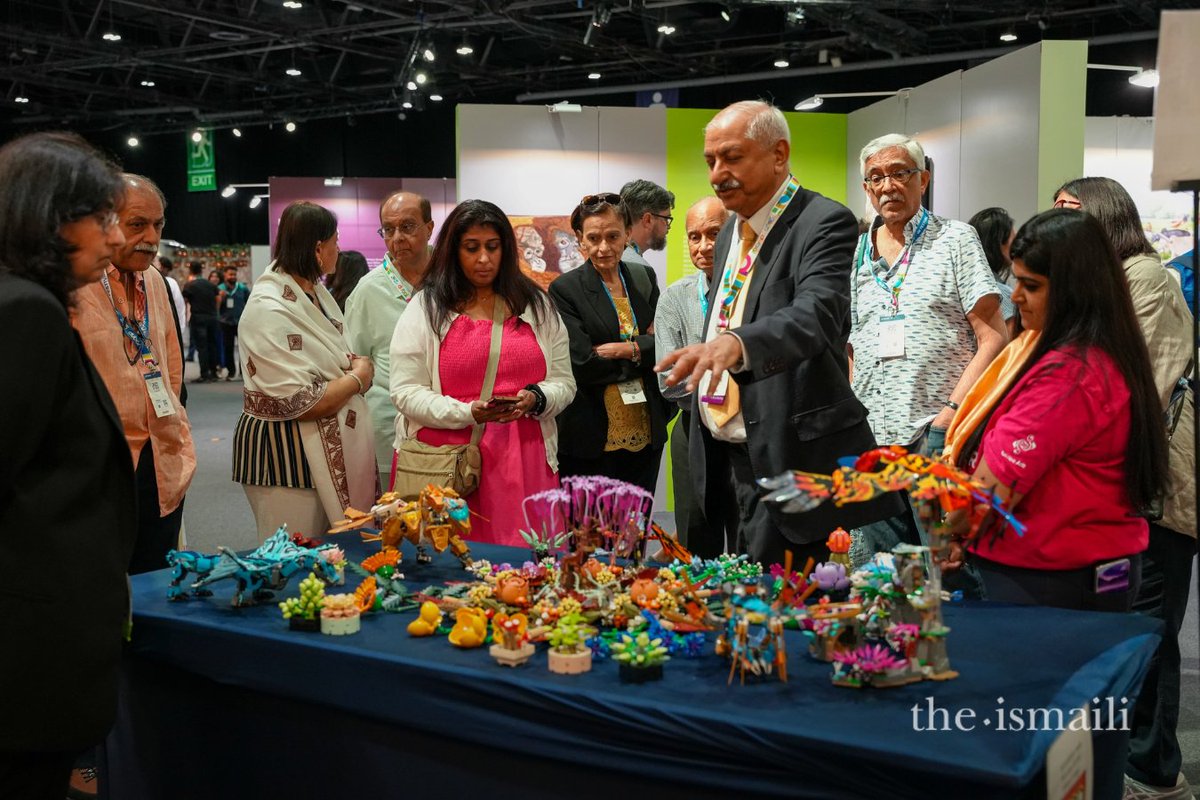 TheIsmaili's tweet image. More than 250 pieces of art are drawing crowds at the International Art Gallery during the #GEFestival2025, where artists from around the world are exploring what it means to care—for each other, for heritage, and for the natural environment.
Read more: the.ismaili/news/stories-o…