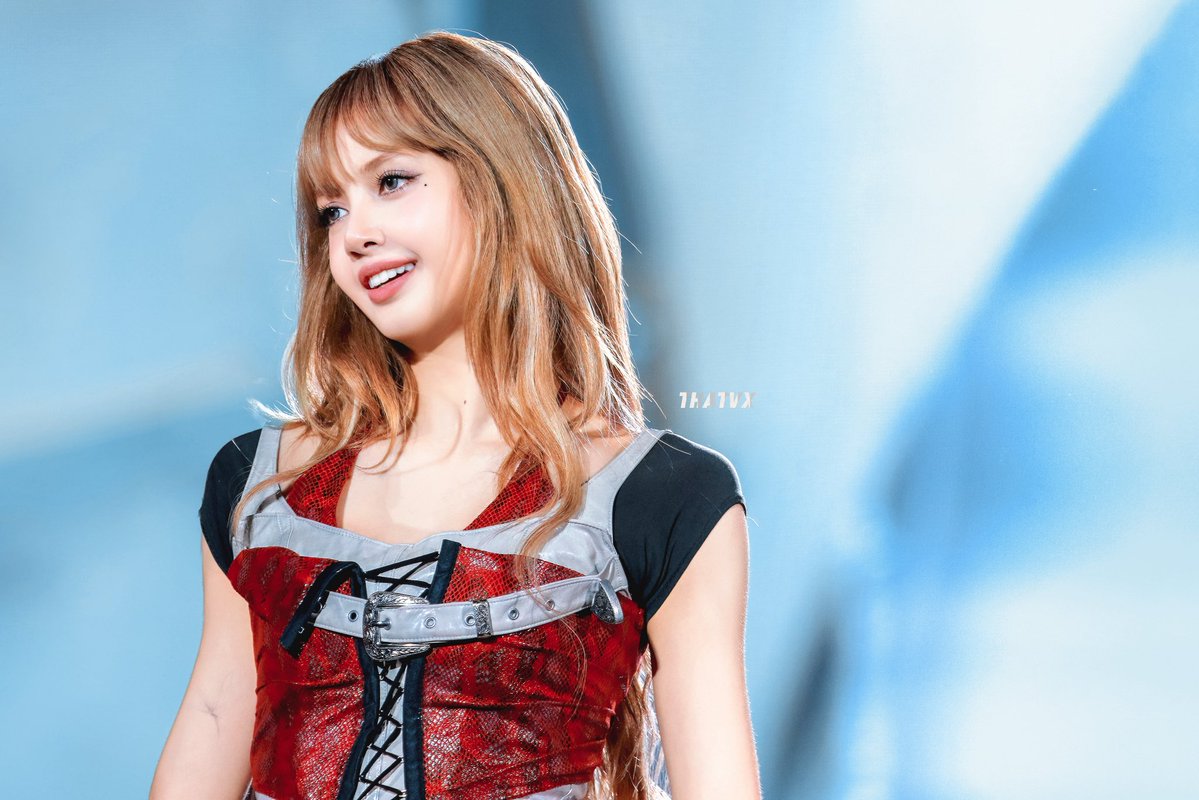thatvvxxx's tweet image. 250723
DEADLINE TOUR in Toronto
❤️🩶
#LISA #리사 #ลิซ่า
#DEADLINEinToronto_LISA #BLACKPINK_DEADLINE @wearelloud #LLOUD @BLACKPINK #BLACKPINK
#블랙핑크