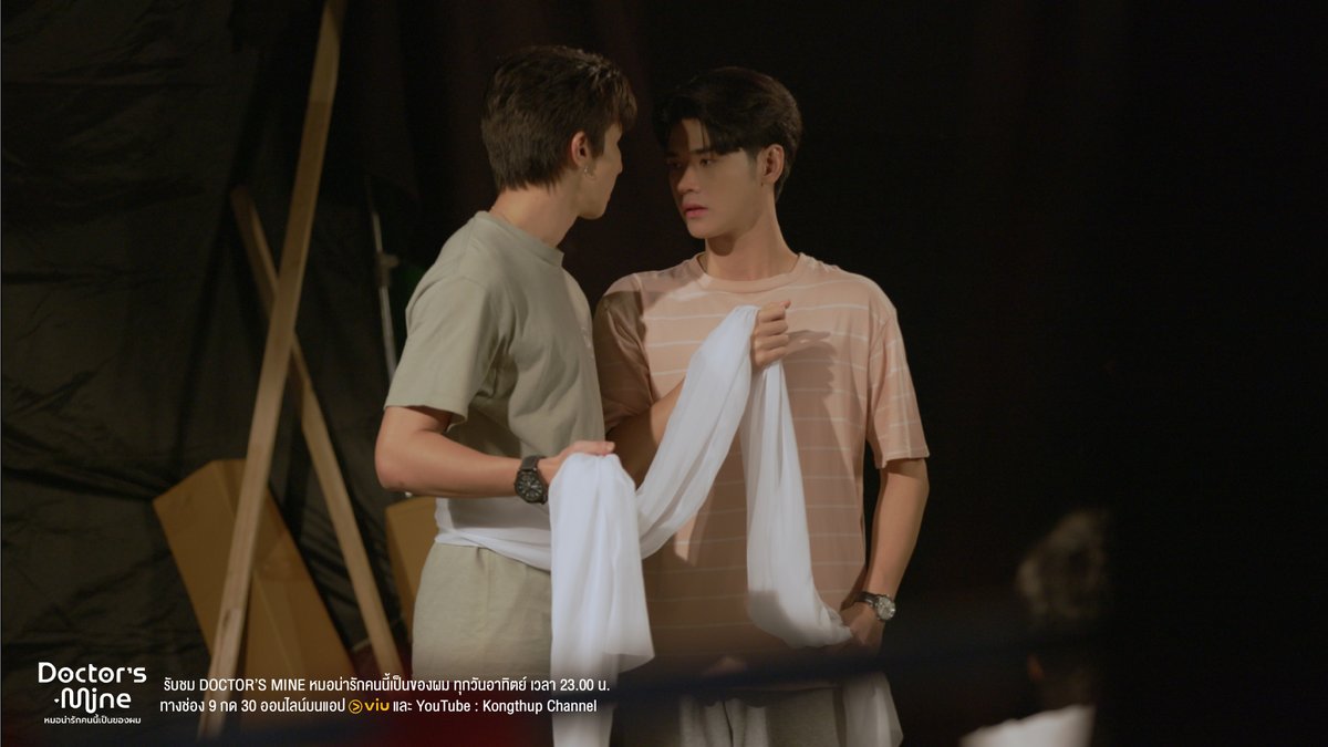 Kongthuppdc's tweet image. ห้องซ้อมนี้ มีล้านเรื่องราว...
พี่มัดใจเย็นๆนะคะ 

DOCTORS MINE STEP UP
#DoctorsMineEP2