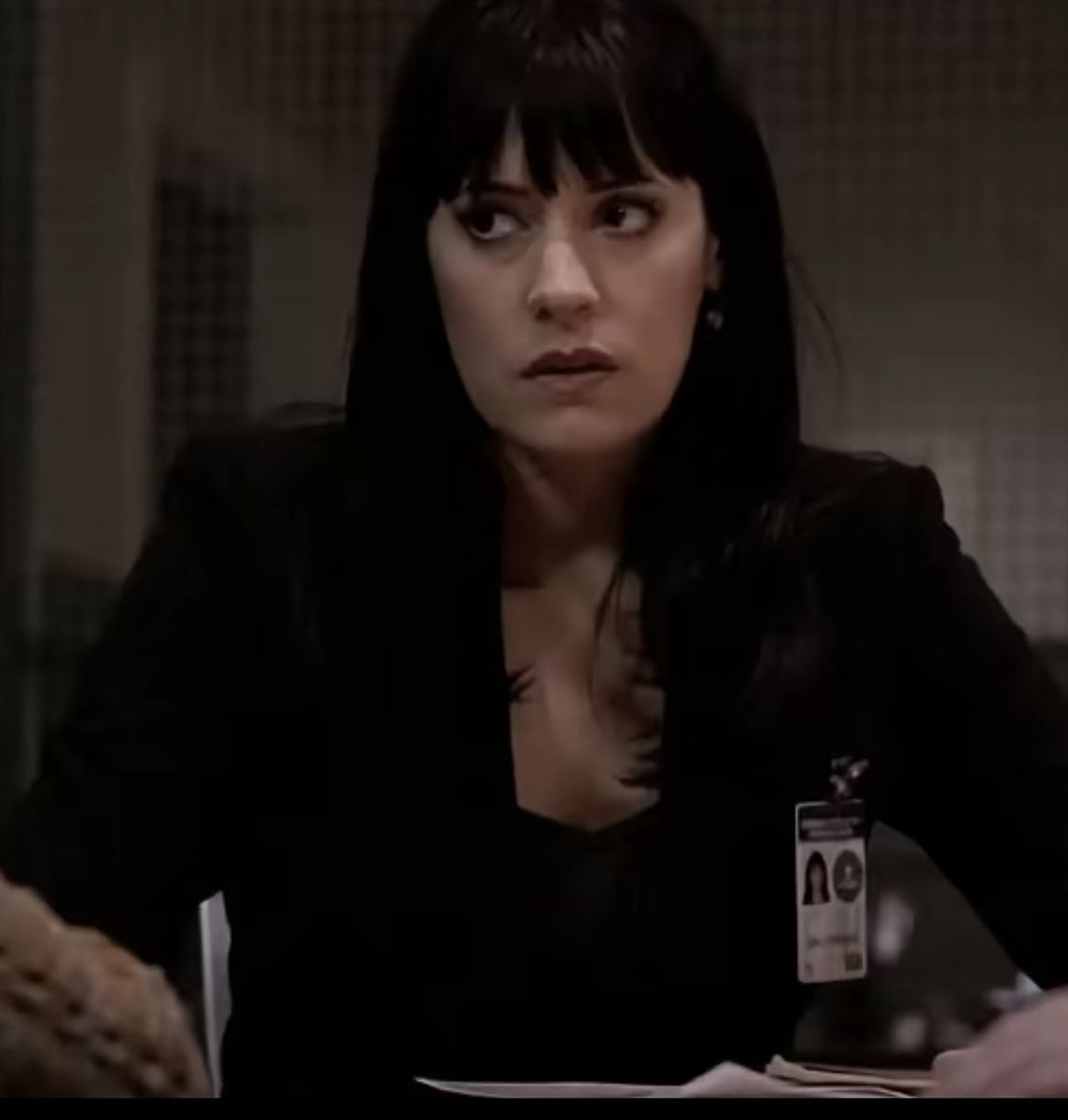 Quick oneshot: inspired by the creative legends in the hotchniss GC. Fuelled by redbull, nicotine, and unbridled hyperfixation.
archiveofourown.org/works/68181976