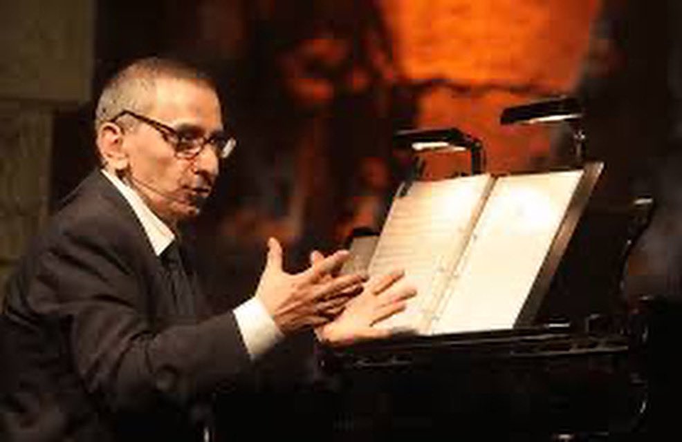 Ziad is gone.
I loved him away from or despite the noise of political opinions, away from the political commentary, the “Ziad-style” of talking.
What captivated me was his music.
His death hurts like the loss of an inner voice, for which he composed the most beautiful melodies.