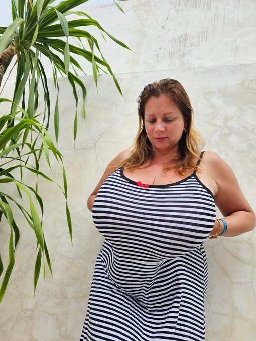 Watch Nadine Jansen ©'s leaked NSFW photo on TwXstars