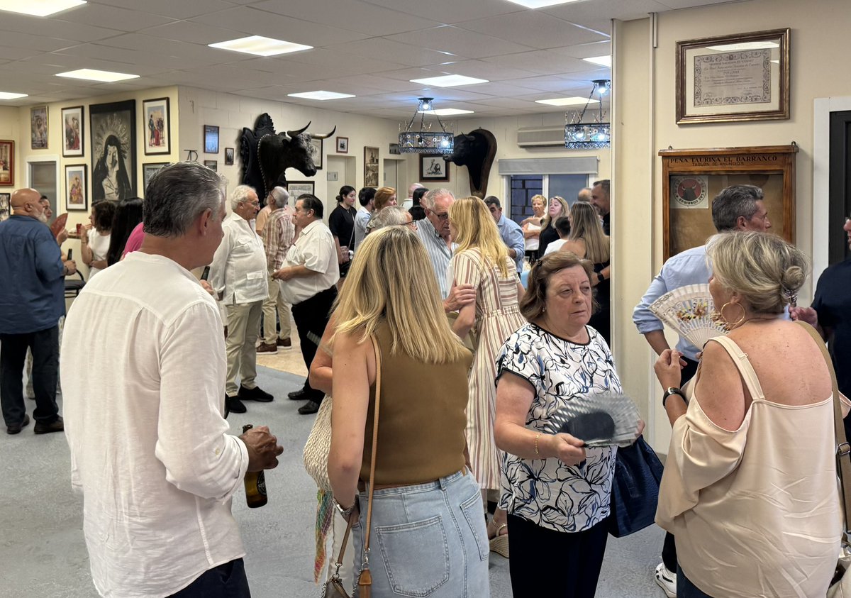 😊 Gracias a los amigos y amigas de la Peña Taurina El Barranco por permitirnos celebrar junto a ellos su 45º Aniversario y la inauguración de su nueva sede. 

‼️ENHORABUENA‼️ 👏🏻💪🏻