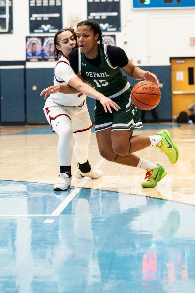 Eric Hansen (@ehansennd) on Twitter photo Sister Act: #NotreDame WBB coach Niele Ivey’s reinvestment in HS recruiting nets offer for elite G <a href="/giovannaburress/">Giovanna Burress</a>
The younger sister of Irish freshman WR <a href="/elijahburress/">Elijah Burress</a> is rated as the No. 15 player nationally in the 2028 class
on3.com/teams/notre-da… Sister Act: #NotreDame WBB coach Niele Ivey’s reinvestment in HS recruiting nets offer for elite G <a href="/giovannaburress/">Giovanna Burress</a>
The younger sister of Irish freshman WR <a href="/elijahburress/">Elijah Burress</a> is rated as the No. 15 player nationally in the 2028 class
on3.com/teams/notre-da…