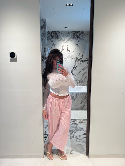 1 pic. Travel fit https://t.co/jFY4fzbrFD