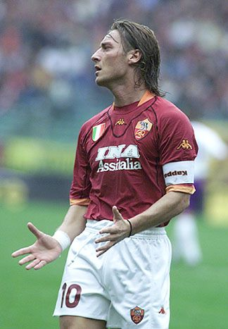 RealHorus2's tweet image. Watching and Rating every game Francesco Totti played vs Top Italian Teams (1997/98-2000/01) (Comps Available)馃У
