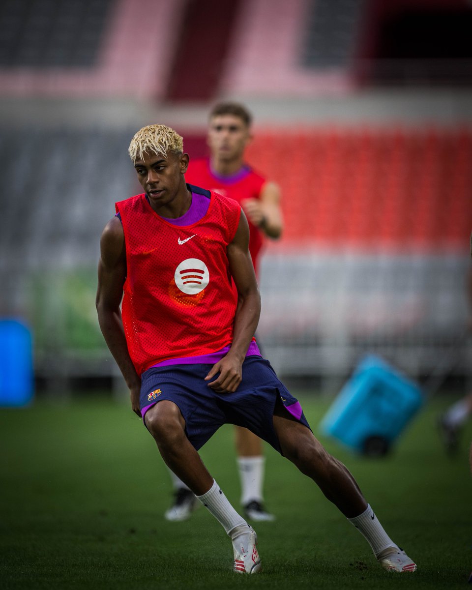 バルセロナ アマル LAMINE YAMAL 10番 半袖 シャツ バルセロナ アマル LAMINE YAMAL 10番 半袖 シャツ Lamine Yamal #10