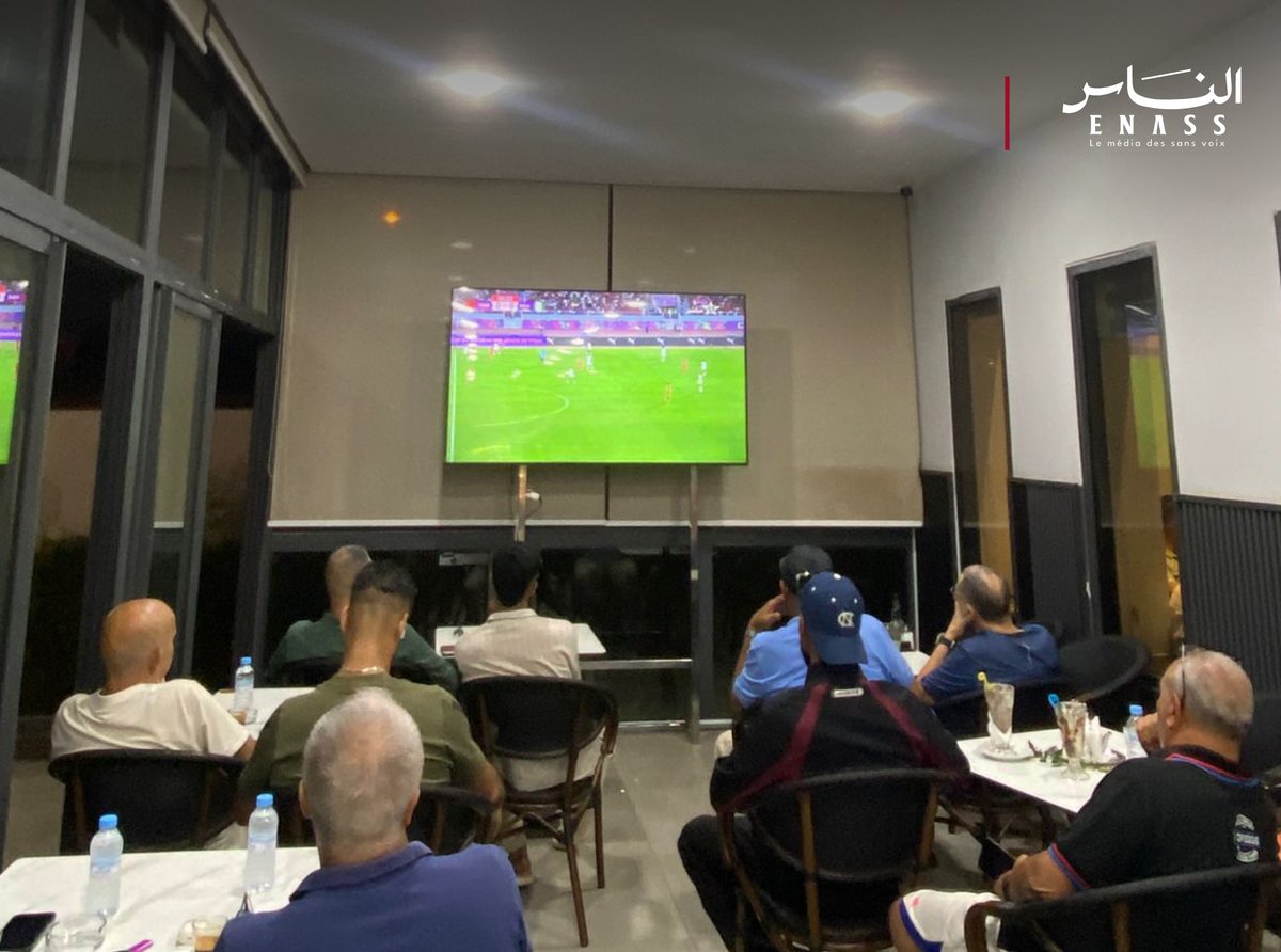 EnassMedia's tweet image. 📍 À Mohamedia, le public suit le match de la finale ⚽️ 🇲🇦
#ENASS #maroc #football #CAN2025