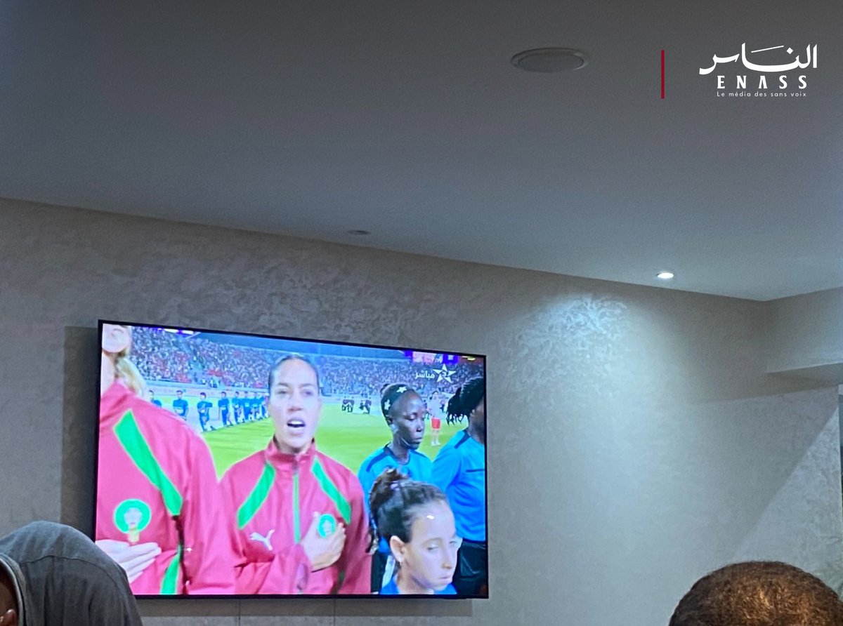 EnassMedia's tweet image. 📍 À Mohamedia, le public suit le match de la finale ⚽️ 🇲🇦
#ENASS #maroc #football #CAN2025