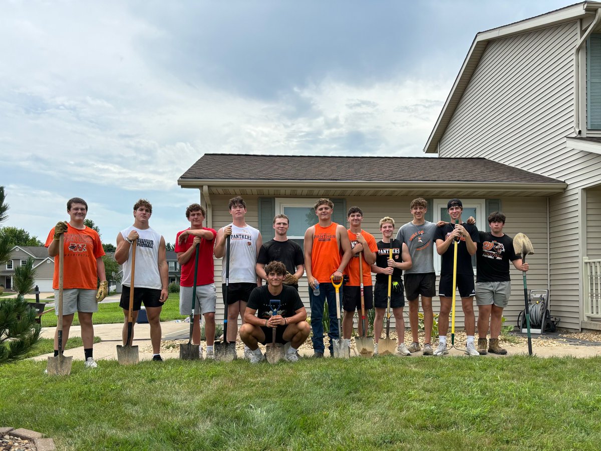 WCHSPantherFB's tweet image. Proud of this crew for giving up a Saturday morning to help a family in need. For some of these individuals pictured, this is their fourth or fifth community service activity this summer