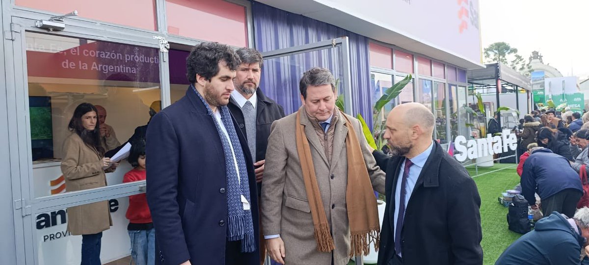 Acto Inaugural de la 137 Exposición Rural de Palermo 

El Presidente de la Nación anunció un nuevo esquema de derechos de exportación, con bajas en las alícuotas y de manera permanente, lo cual celebramos. 

El pedido de las provincias y de los productores fue escuchado.