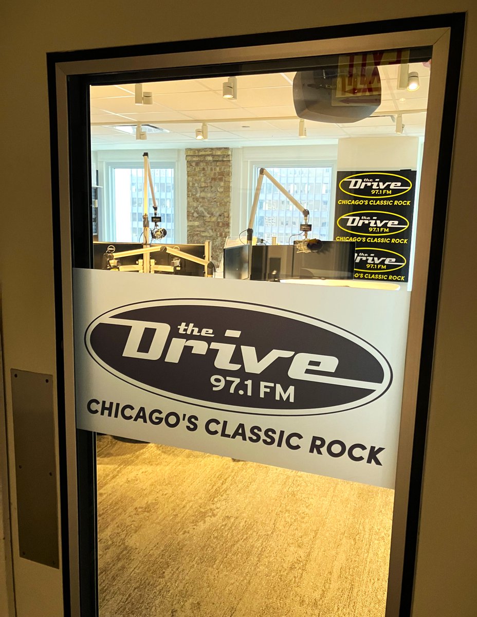 I hear ya knockin’… c’mon in! 🫵😀 I’m serving up an awesome soundtrack for you 10am-2pm today on Chicago's Classic Rock 97.1 The Drive! 🎶

More details:  tinyurl.com/3428xs9a