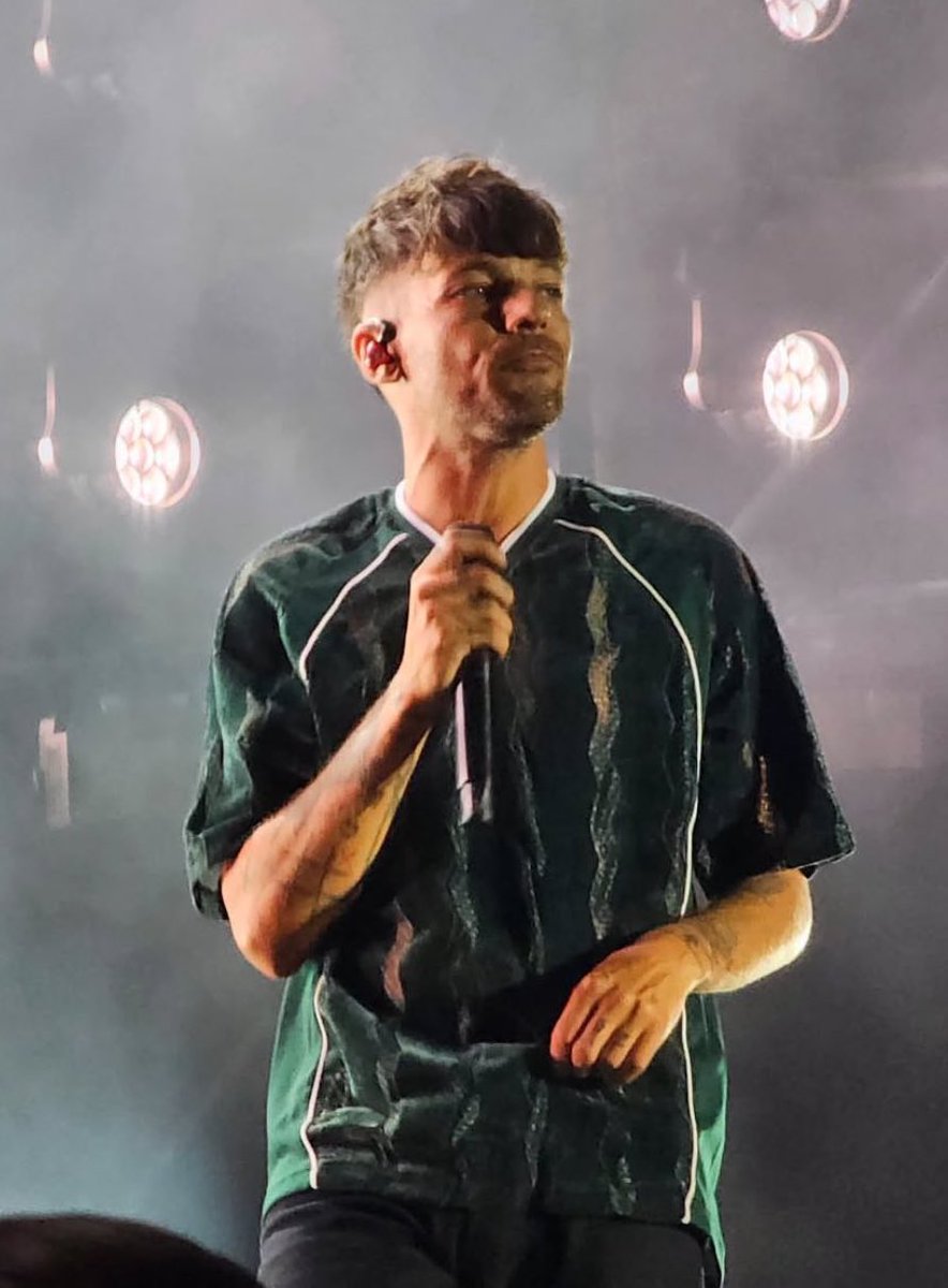 🔙| Louis with Peaky Blinders haircut v. 2 tonight in Lodz!