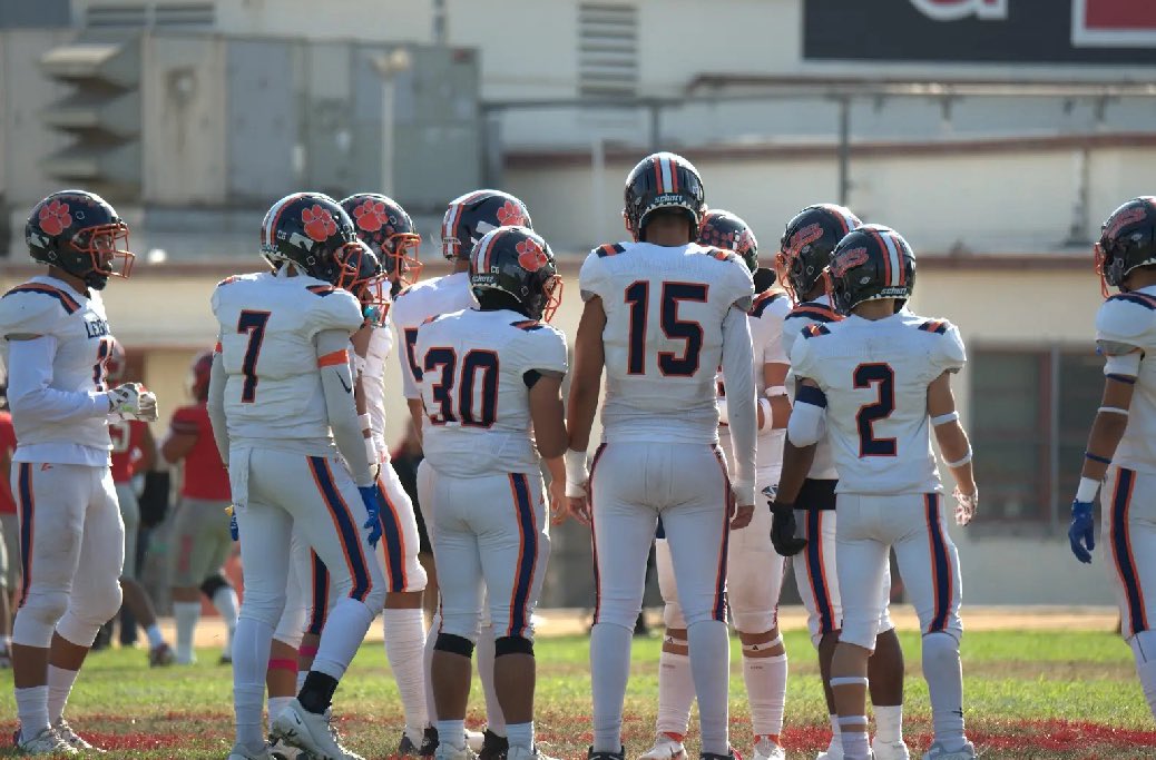 DanielBaca26's tweet image. Face adversity throughout my 3 years I can do it again