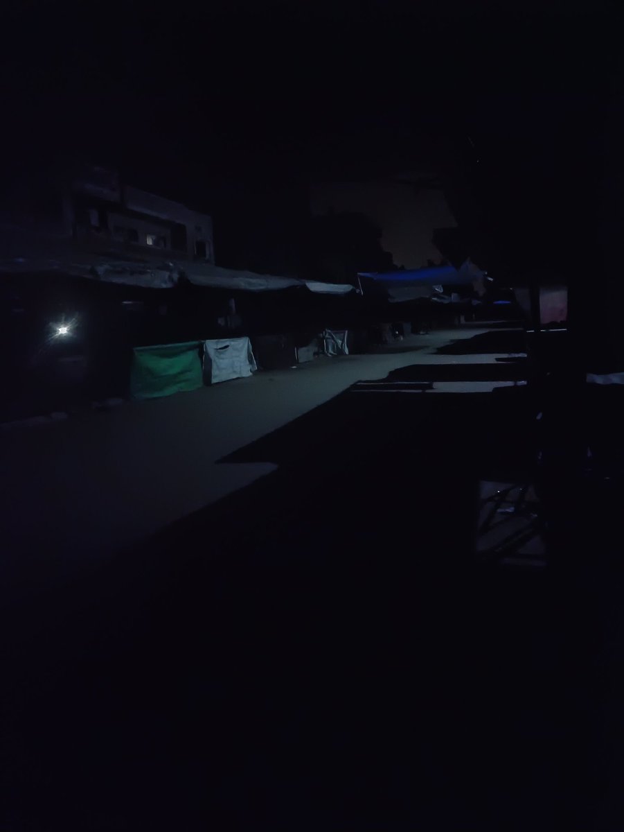 My family and I are now sleeping on the street after being evicted by the owner of the room we were renting. He is asking for $350 in rent so we can return to it. By God, my family and I are sleeping on the street. Please help me pay the rent. 
chuffed.org/project/kareem…