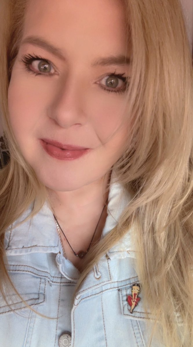 Querida_Sandy's tweet image. Pues vámonos 🚙 pasen bonito sábado 🫶🏻