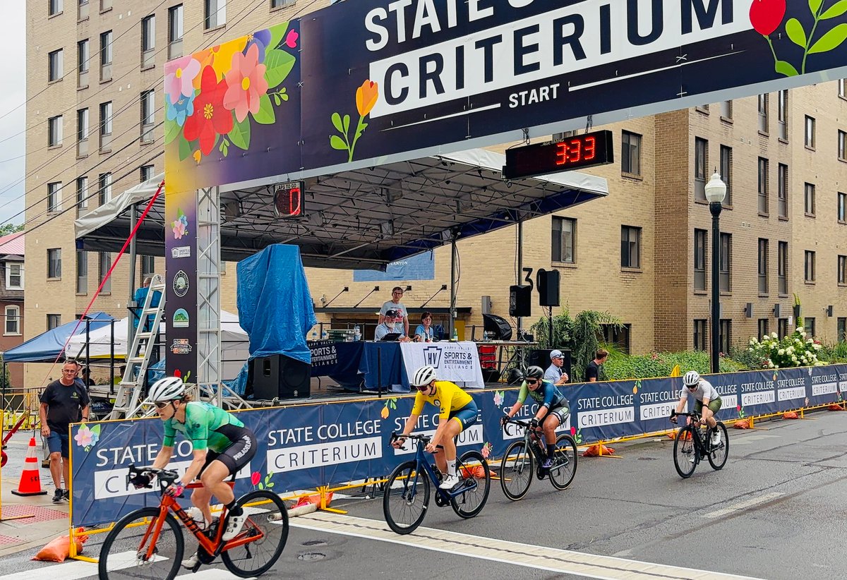StateCollegecom's tweet image. As the official host of the 2025 PA Masters & Elite State Criterium Championship, the State College Criterium has brought top cyclists from across Pennsylvania to compete for the state title. With the youth races finishing earlier this afternoon, the women's categories 1, 2 and 3…