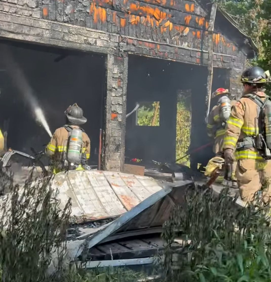 HfxMda's tweet image. (HPFF) At 4:04 PM, 911 received a call for a fully involved garage fire on Parker Street in downtown Halifax
** Release
waterfrontmediahfx.the902hxir.ca/93307-2