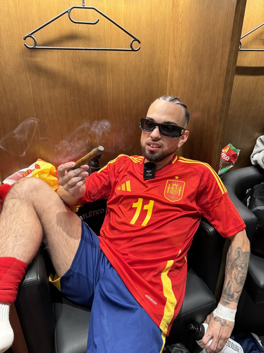 pima_22's tweet photo. Máximo décimo meridio 🐐🚬 https://t.co/ScJitDUN9X