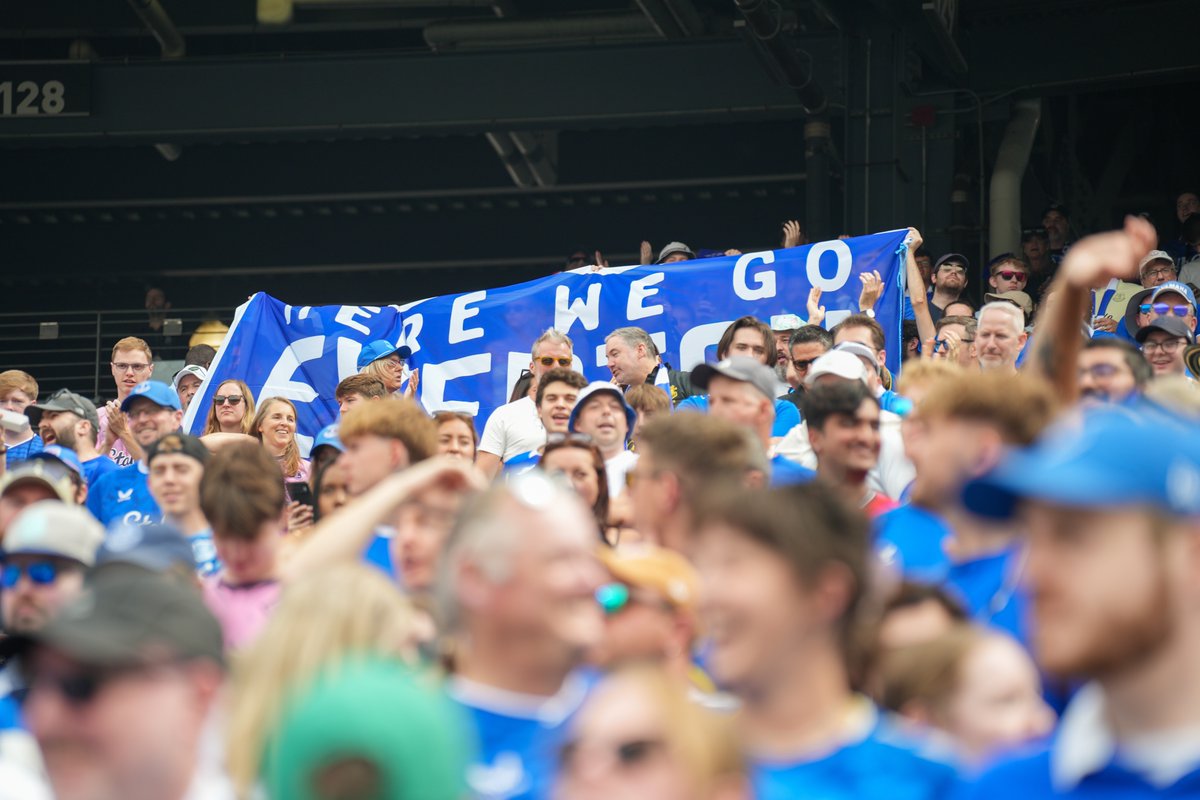 Around the ground with some familiar faces at the MetLife 🇺🇸 <a href="/The1878s/">The 1878s</a>