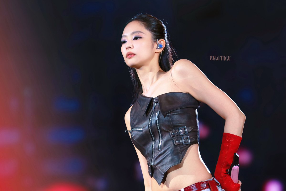 thatvvxxx's tweet image. 250723
DEADLINE TOUR in Toronto
#JENNIE #제니
#DEADLINEinToronto_JENNIE
#BLACKPINK_DEADLINE @oddatelier #oddatelier @BLACKPINK #BLACKPINK
#블랙핑크