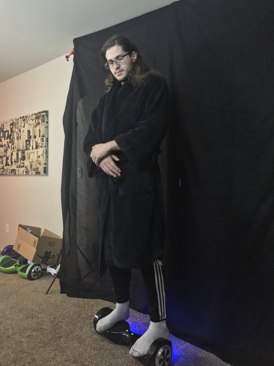 relscd's tweet image. This picture of me was taken shortly after my father told me he had stage 4 kidney failure and bone cancer.