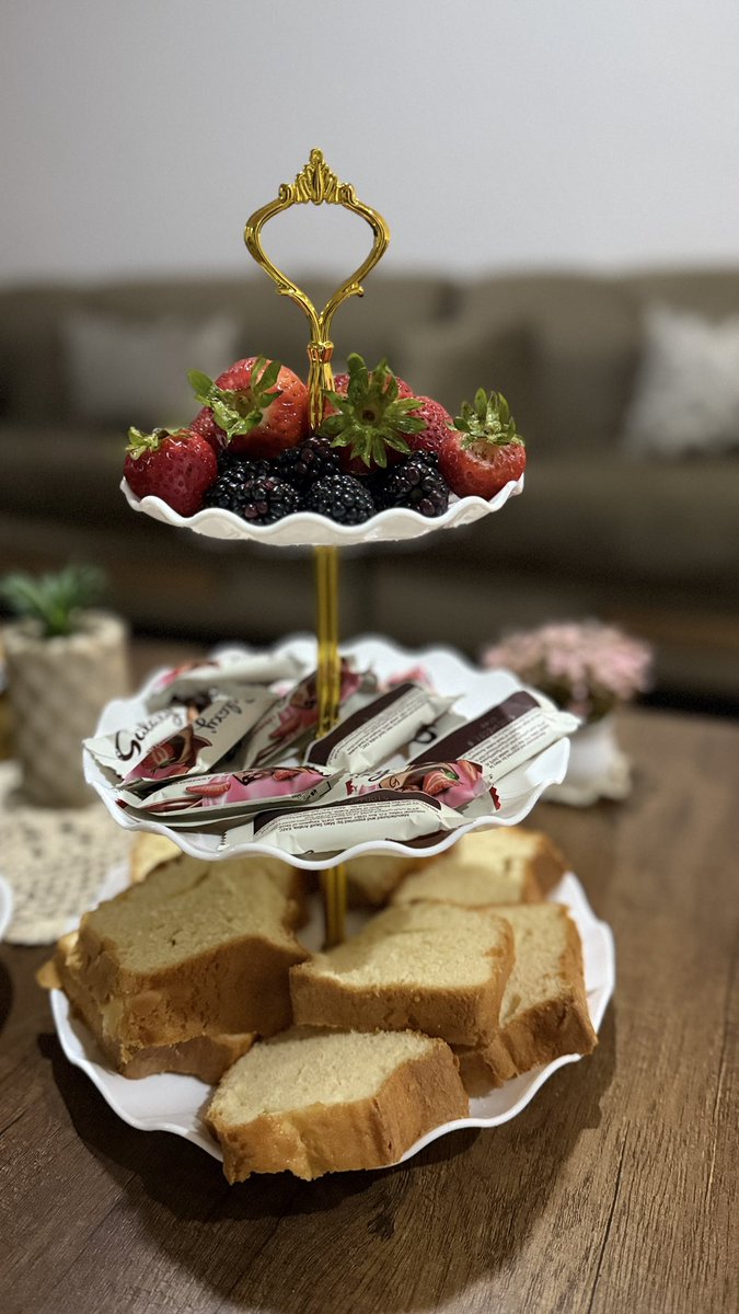 dr26_211's tweet image. Fav person coming to your home 🍓🍰
يوم كله دفىء